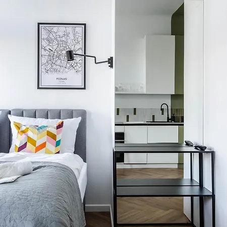 Nowoczesne I Stylowe Studia Very Berry W Poznaniu By Renters Διαμέρισμα Πόζναν