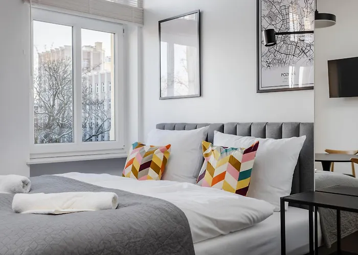 Lejlighed Nowoczesne I Stylowe Studia Very Berry W Poznaniu By Renters *