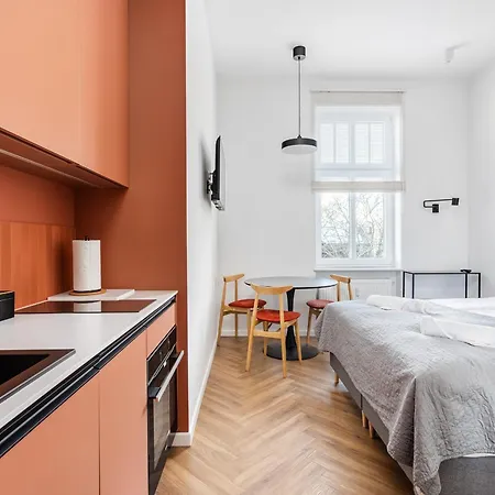 Nowoczesne I Stylowe Studia Very Berry W Poznaniu By Renters * Poznaň