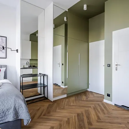Nowoczesne I Stylowe Studia Very Berry W Poznaniu By Renters Apartmán *