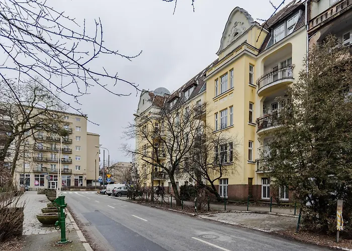 Apartamento Nowoczesne I Stylowe Studia Very Berry W Poznaniu By Renters