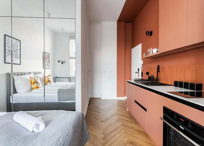 Nowoczesne I Stylowe Studia Very Berry W Poznaniu By Renters * Poznan