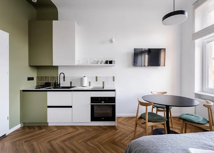 Apartment Nowoczesne I Stylowe Studia Very Berry W Poznaniu By Renters