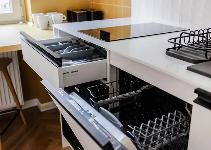 Nowoczesne I Stylowe Studia Very Berry W Poznaniu By Renters Apartamento Poznań