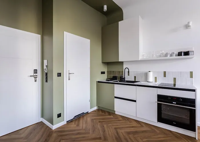 Nowoczesne I Stylowe Studia Very Berry W Poznaniu By Renters Poznan